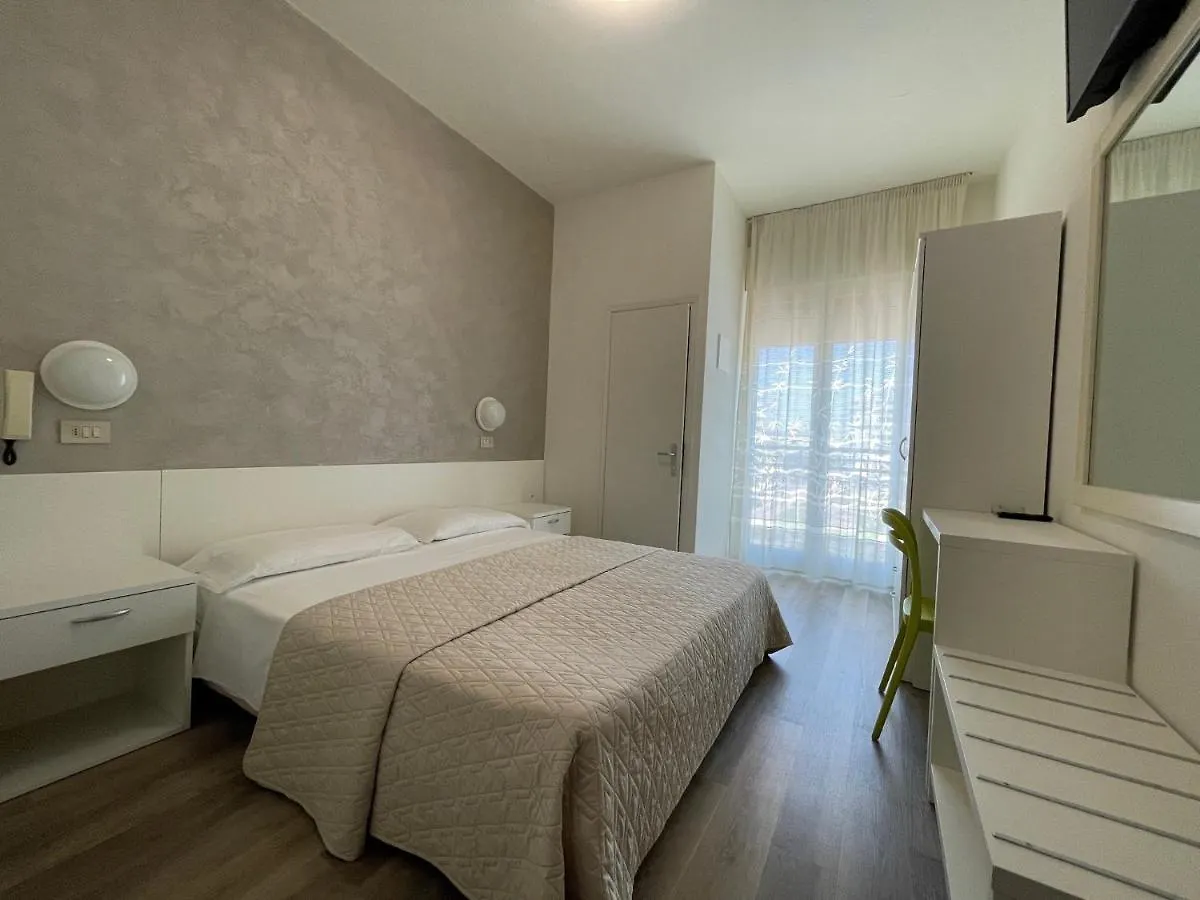 **  Hotel Cristina Lido di Jesolo Itálie