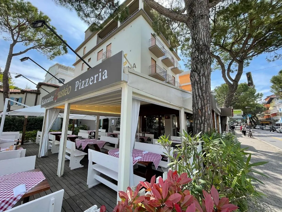Hotel Cristina Lido di Jesolo 2*,  Itálie