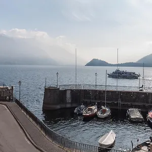 Marina By Lovecomo , Menaggio Italien